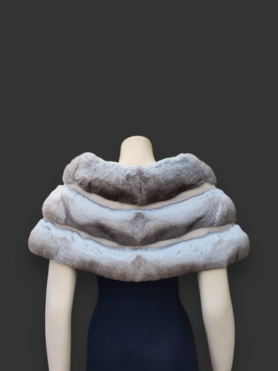 RARE BEIGE CHINCHILLA FUR STOLE W/ BEIGE MINK FUR INSERTS